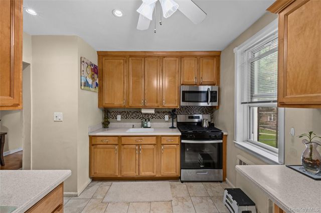 22 Mulford 2D, Hempstead, NY 11550