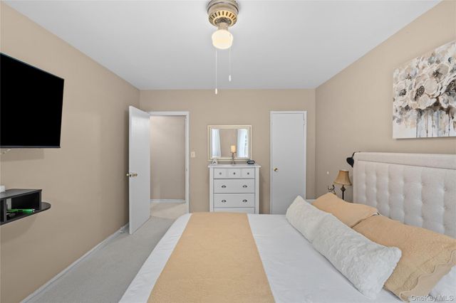 22 Mulford 2D, Hempstead, NY 11550