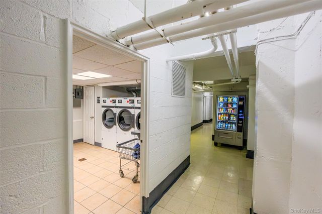22 Mulford 2D, Hempstead, NY 11550