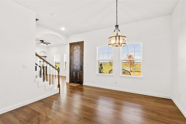 505 Farmer Road, Ennis, TX 75119