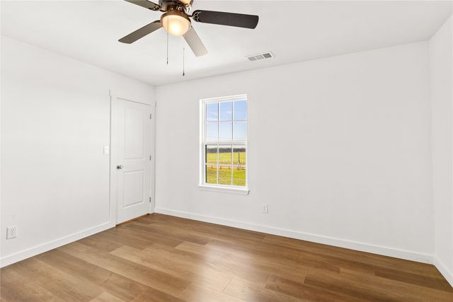 505 Farmer Road, Ennis, TX 75119