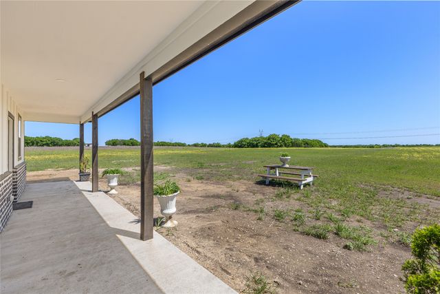 505 Farmer Road, Ennis, TX 75119