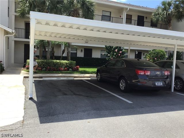 440 Fox Haven DR 2106, Naples, FL 34104