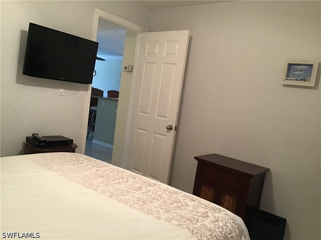 440 Fox Haven DR 2106, Naples, FL 34104