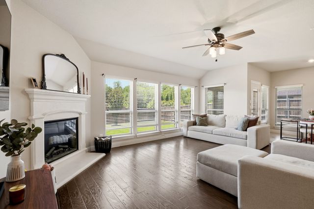 520 Winnetka Drive, Oak Point, TX 75068