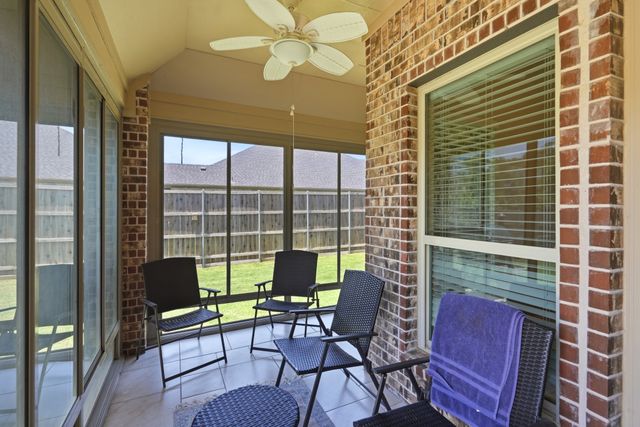 520 Winnetka Drive, Oak Point, TX 75068