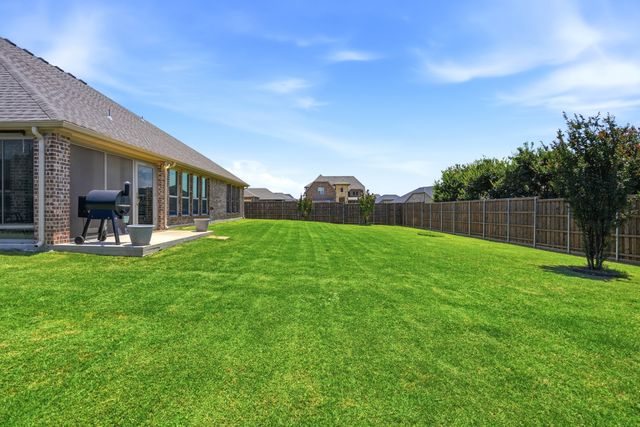 520 Winnetka Drive, Oak Point, TX 75068