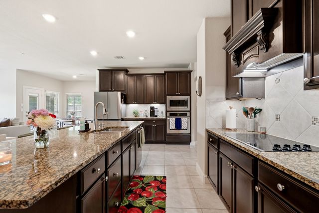 520 Winnetka Drive, Oak Point, TX 75068