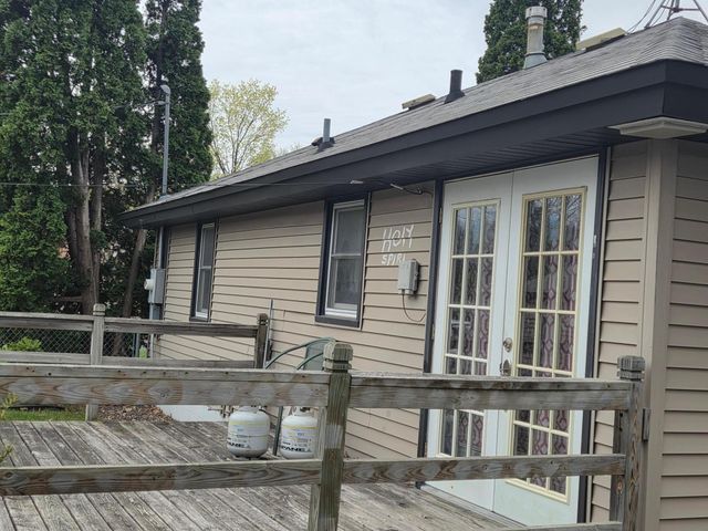 6800 Perry Avenue N, Brooklyn Center, MN 55429