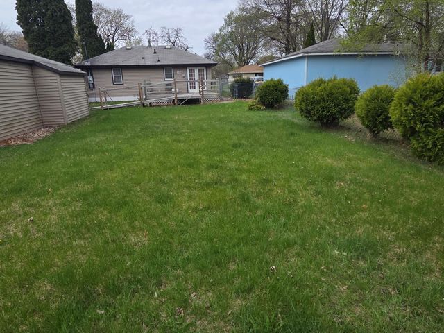 6800 Perry Avenue N, Brooklyn Center, MN 55429