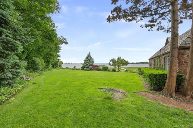 69 Cornwells Beach Road, Sands Point, NY 11050