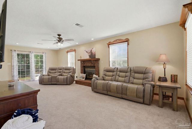 6870 Martin Rd, Milton, FL 32570