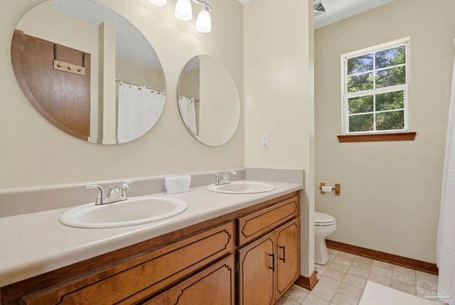 6870 Martin Rd, Milton, FL 32570