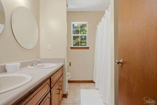 6870 Martin Rd, Milton, FL 32570