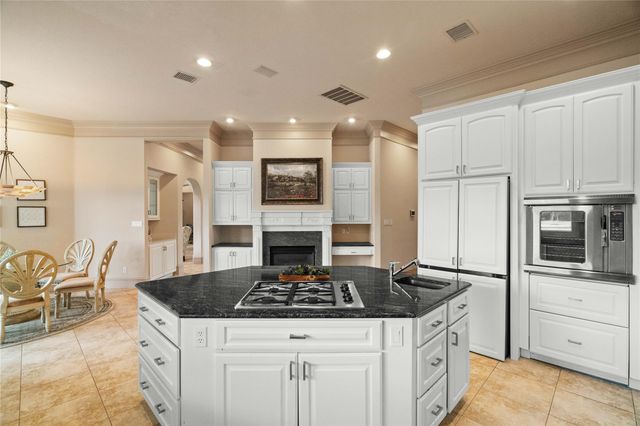 47 Summerwalk, The Woodlands, TX 77381