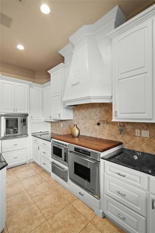 47 Summerwalk, The Woodlands, TX 77381