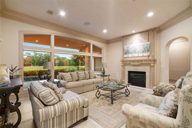 47 Summerwalk, The Woodlands, TX 77381