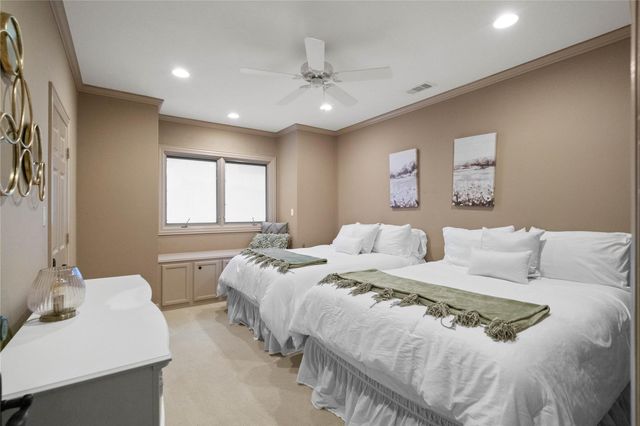 47 Summerwalk, The Woodlands, TX 77381