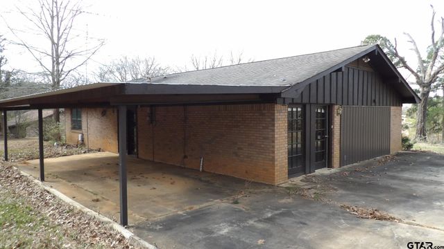 2707 S WILLIAM ST, Atlanta, TX 75551