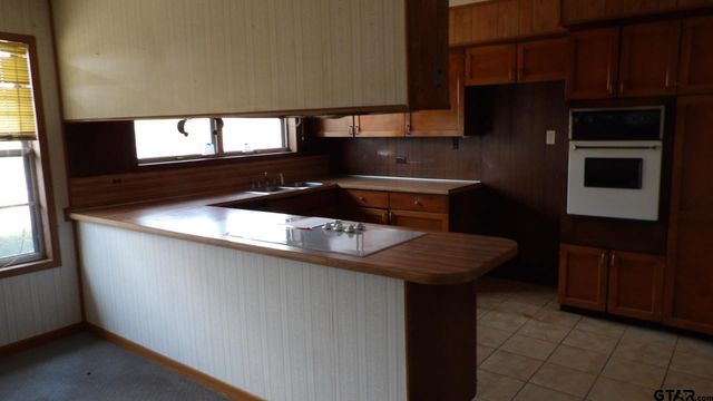 2707 S WILLIAM ST, Atlanta, TX 75551