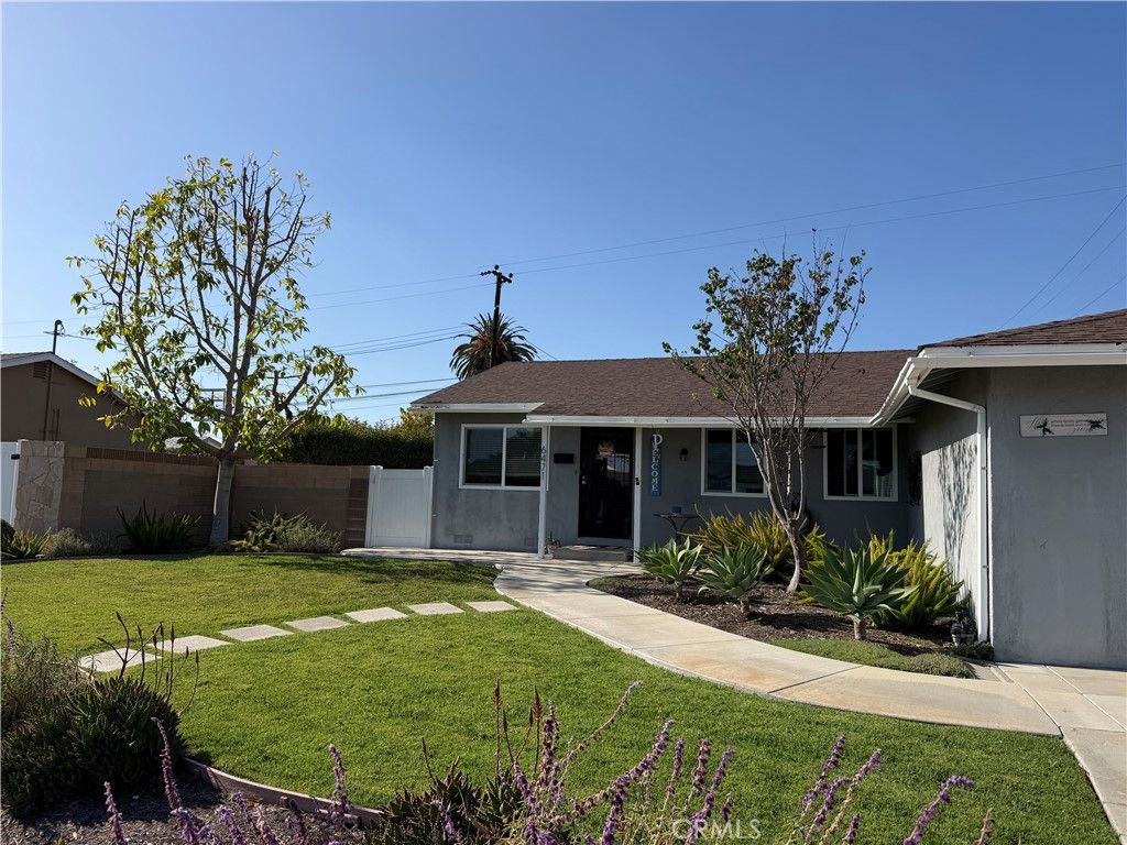 6471 Brown Circle, Huntington Beach, CA 92647