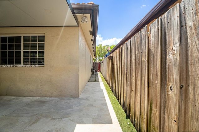 2721 NE 42nd Avenue, Homestead, FL 33033