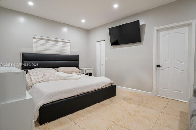 2721 NE 42nd Avenue, Homestead, FL 33033