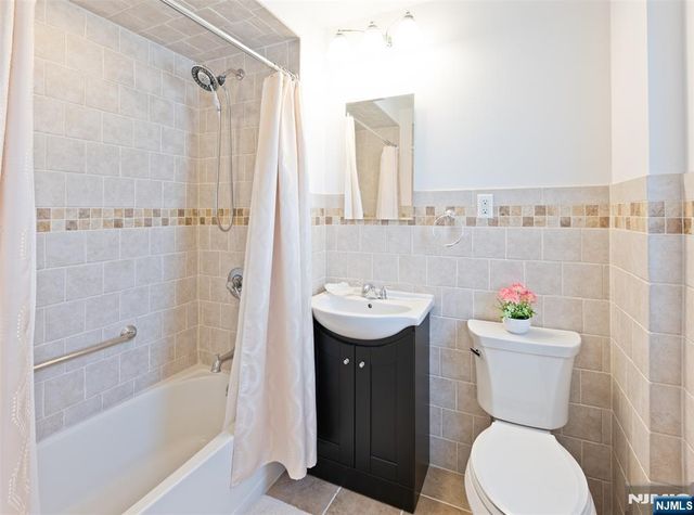 446 Marlboro Road, Wood Ridge, NJ 07075