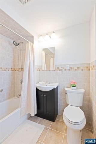 446 Marlboro Road, Wood Ridge, NJ 07075