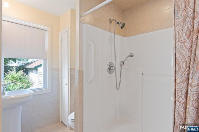 446 Marlboro Road, Wood Ridge, NJ 07075