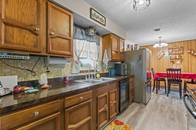 1501 E Cadillac Drive, Kokomo, IN 46902