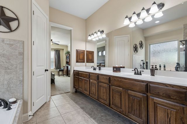 4622 Marseille Drive, Arlington, TX 76013