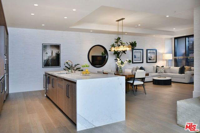 8420 W Sunset Boulevard 403, West Hollywood, CA 90069