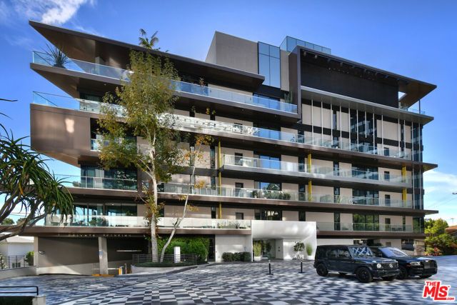 8420 W Sunset Boulevard 403, West Hollywood, CA 90069