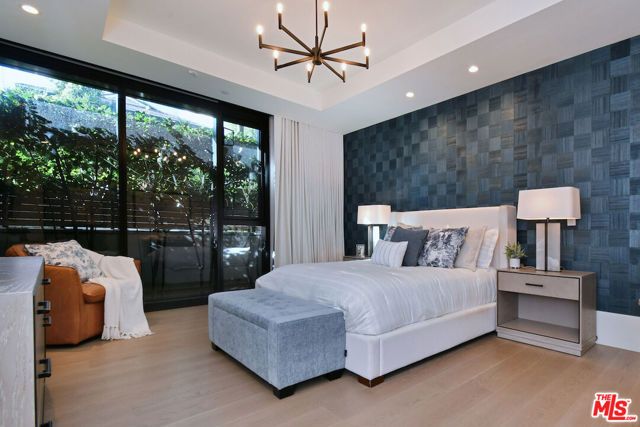 8420 W Sunset Boulevard 403, West Hollywood, CA 90069