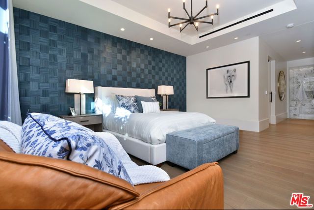 8420 W Sunset Boulevard 403, West Hollywood, CA 90069