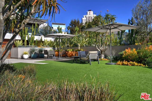 8420 W Sunset Boulevard 403, West Hollywood, CA 90069