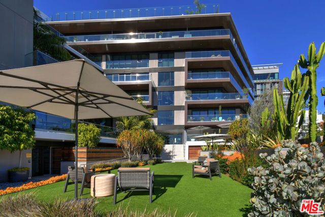 8420 W Sunset Boulevard 403, West Hollywood, CA 90069