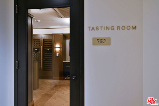 8420 W Sunset Boulevard 403, West Hollywood, CA 90069