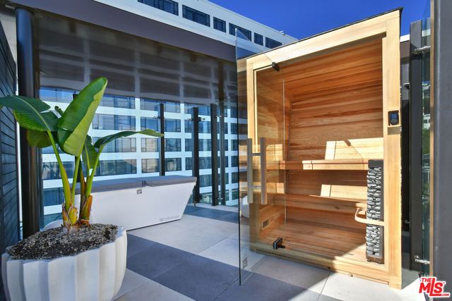8420 W Sunset Boulevard 403, West Hollywood, CA 90069