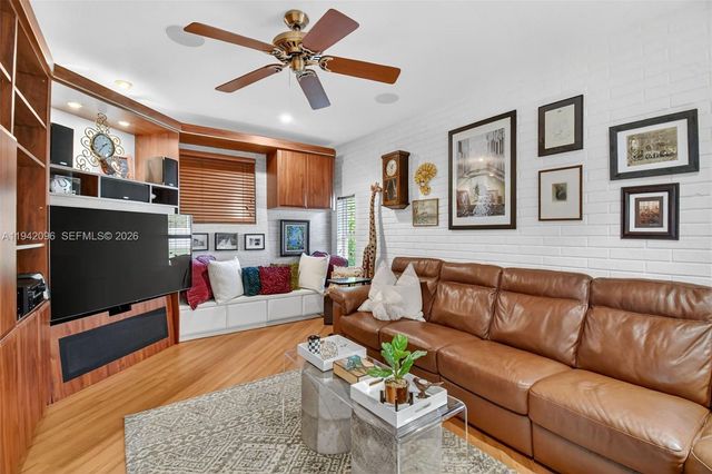 20610 NE 22nd Ct, Miami, FL 33180