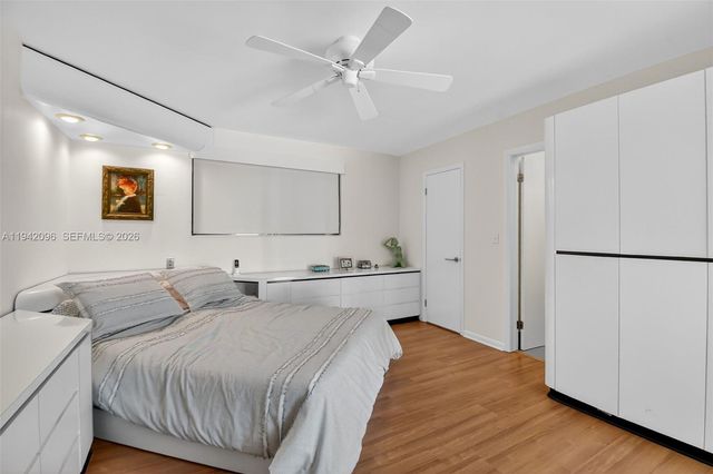 20610 NE 22nd Ct, Miami, FL 33180