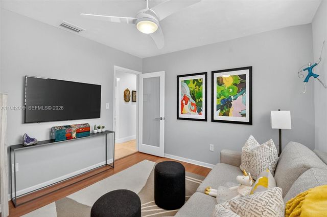 20610 NE 22nd Ct, Miami, FL 33180