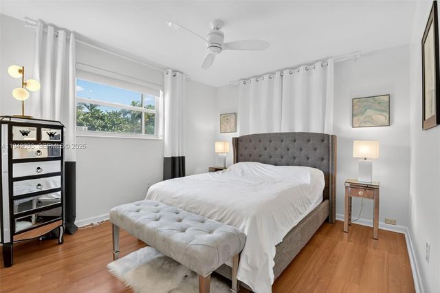 20610 NE 22nd Ct, Miami, FL 33180