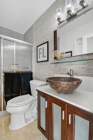 20610 NE 22nd Ct, Miami, FL 33180