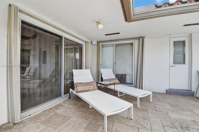 20610 NE 22nd Ct, Miami, FL 33180