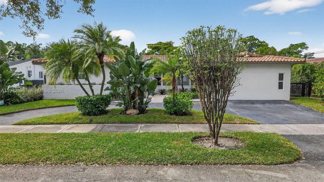 20610 NE 22nd Ct, Miami, FL 33180