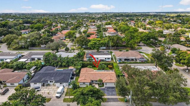 20610 NE 22nd Ct, Miami, FL 33180