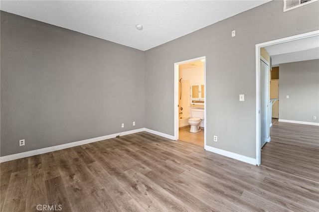 10943 Laurel Canyon A6, San Fernando, CA 91340