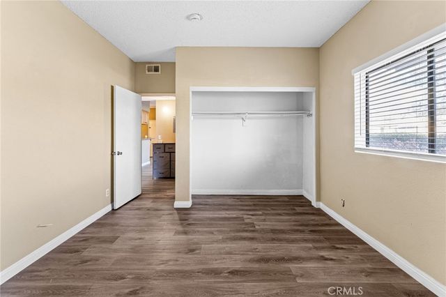 10943 Laurel Canyon A6, San Fernando, CA 91340